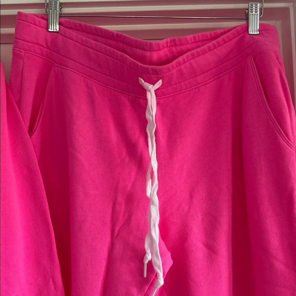 VICTORIA’S SECRET OFF THE SHOULDER LONG SLEEVE TOP & FLEECE JOGGER SET - NWOT - Picture 8 of 14